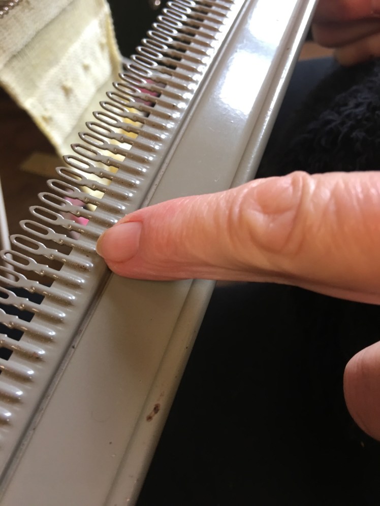 Garter bar grooves facing upward before transferring stitches