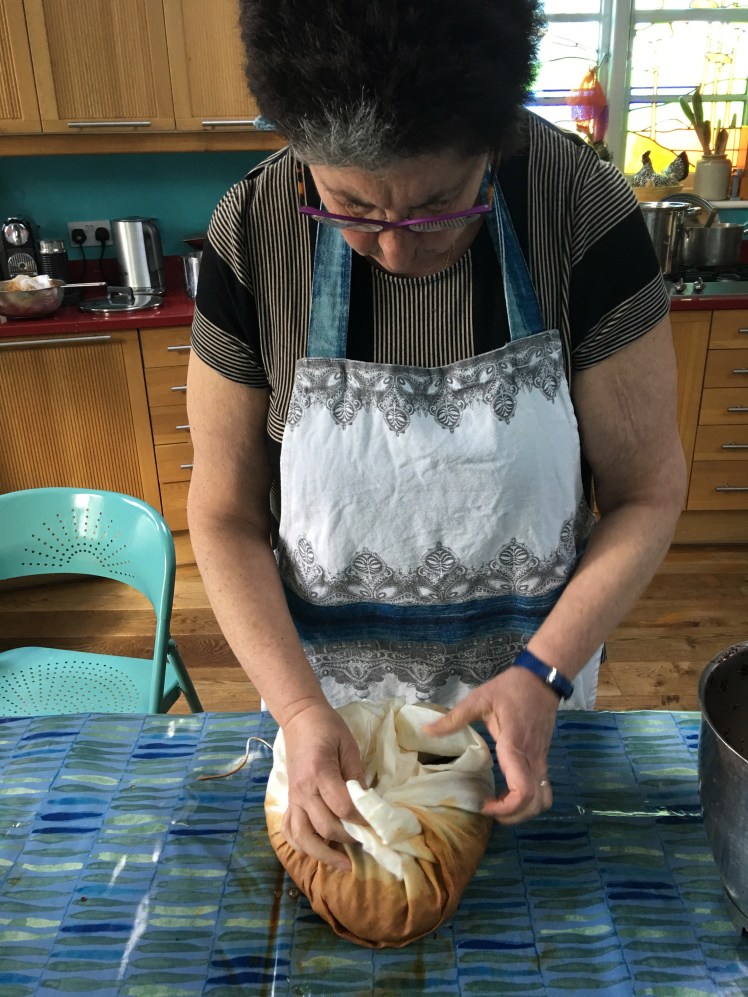 madder root in muslin bag