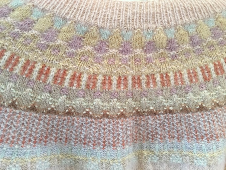 Knit-purl texture in Bohus knitting